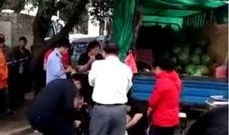 吃瓜爆料女人打架视频,吃瓜群众目睹的惊人女子打架现场